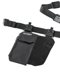 Black STRAUSS e.s.tool concept multipocket on a tool belt.