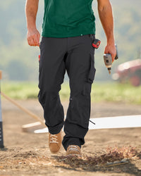 Ripstop Cargo Work Pants e.s.e:pic in black worn in a work setting