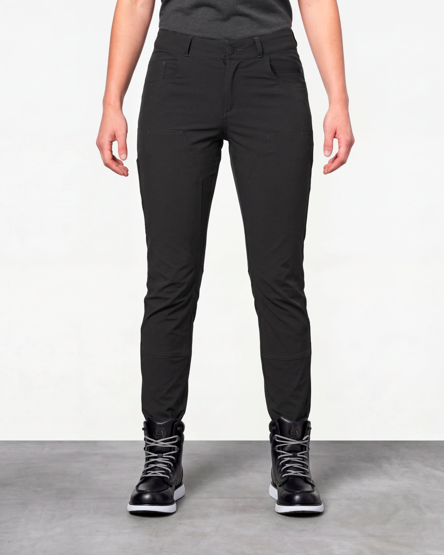 Women's Leggings e.s.e:pic in black worn by a model, front view