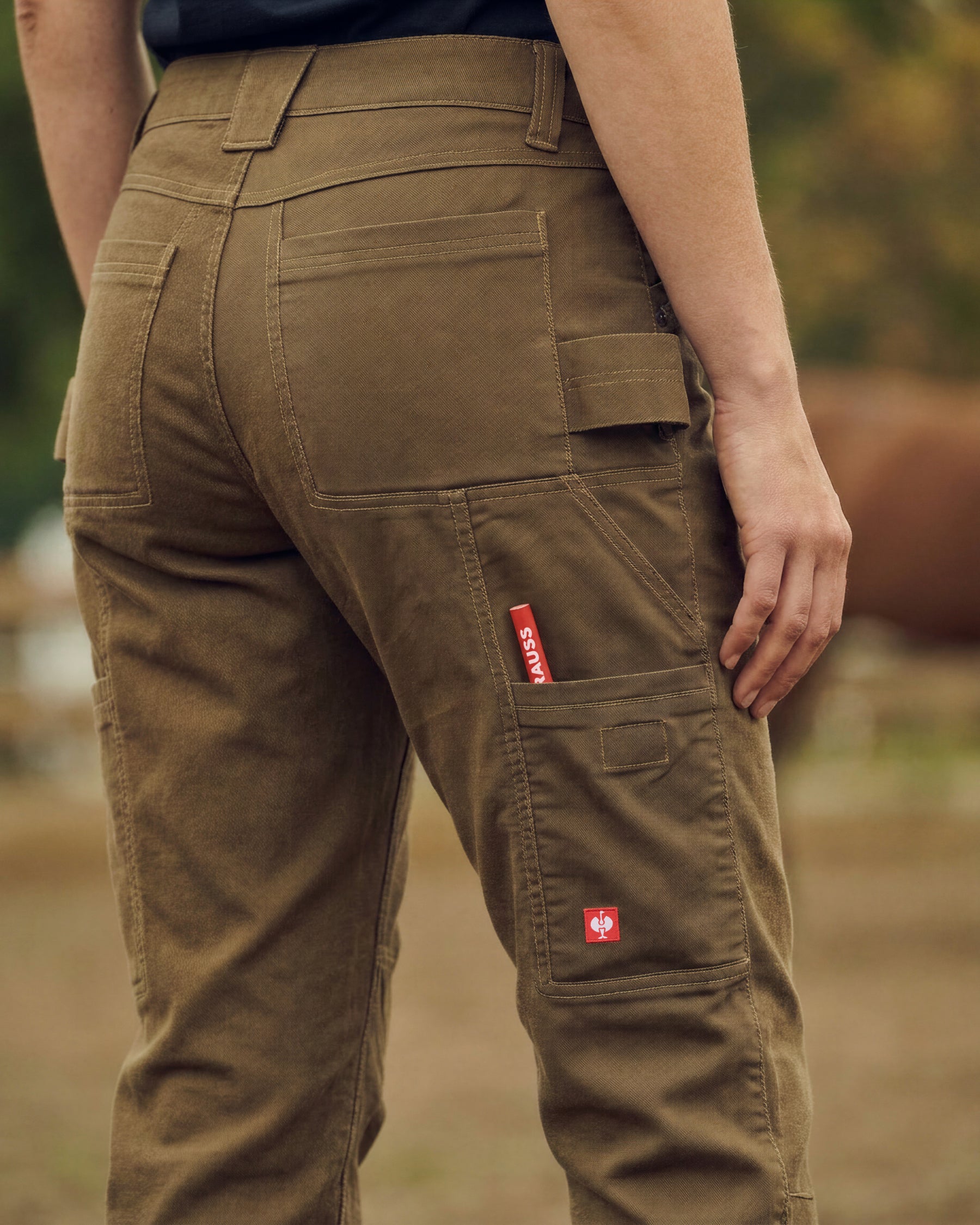 Close-up of pocket storage details on Women's Multipocket Work Pants e.s.vintage in sepia