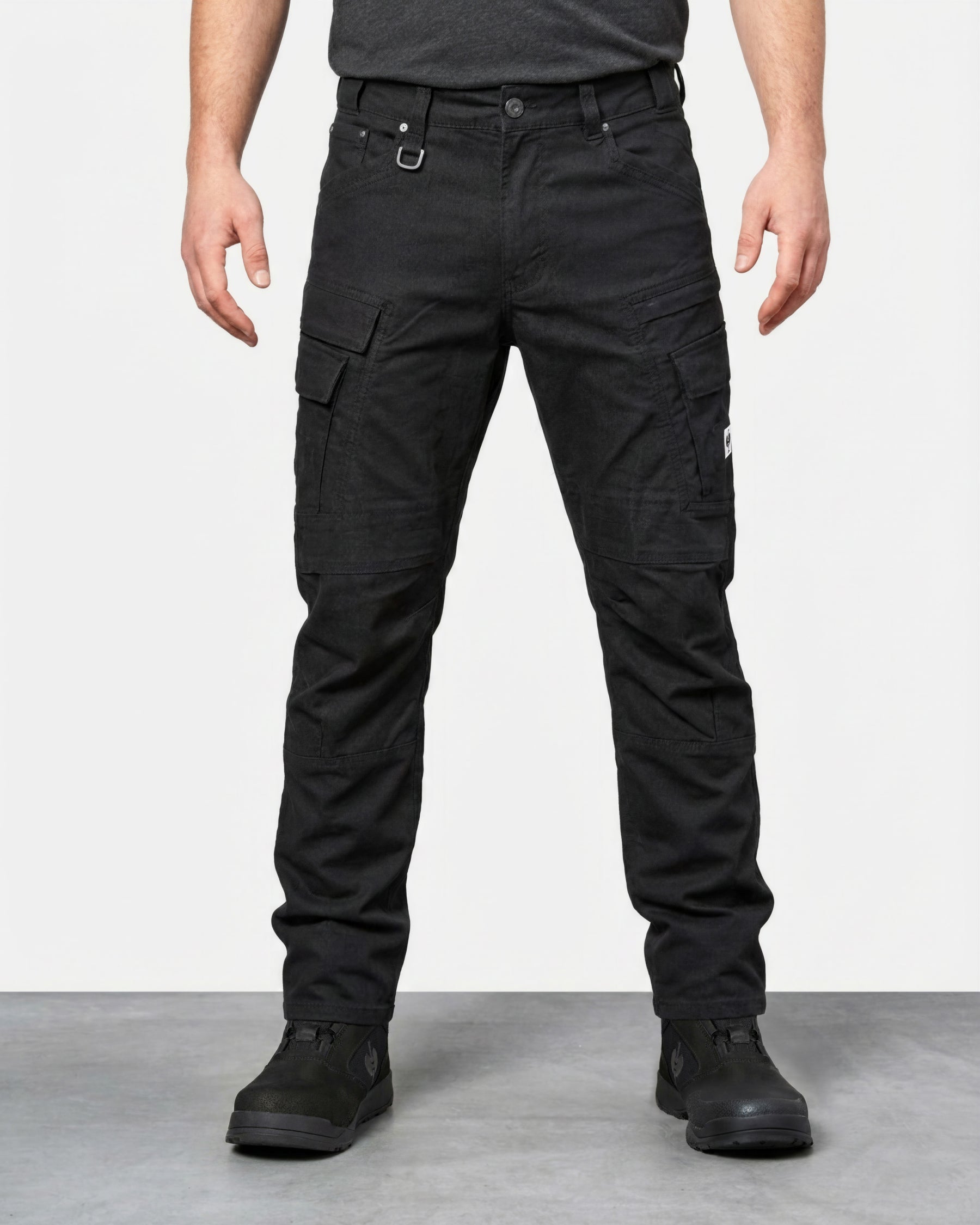Cargo Work Pants e.s.vintage in black worn by a model, front view