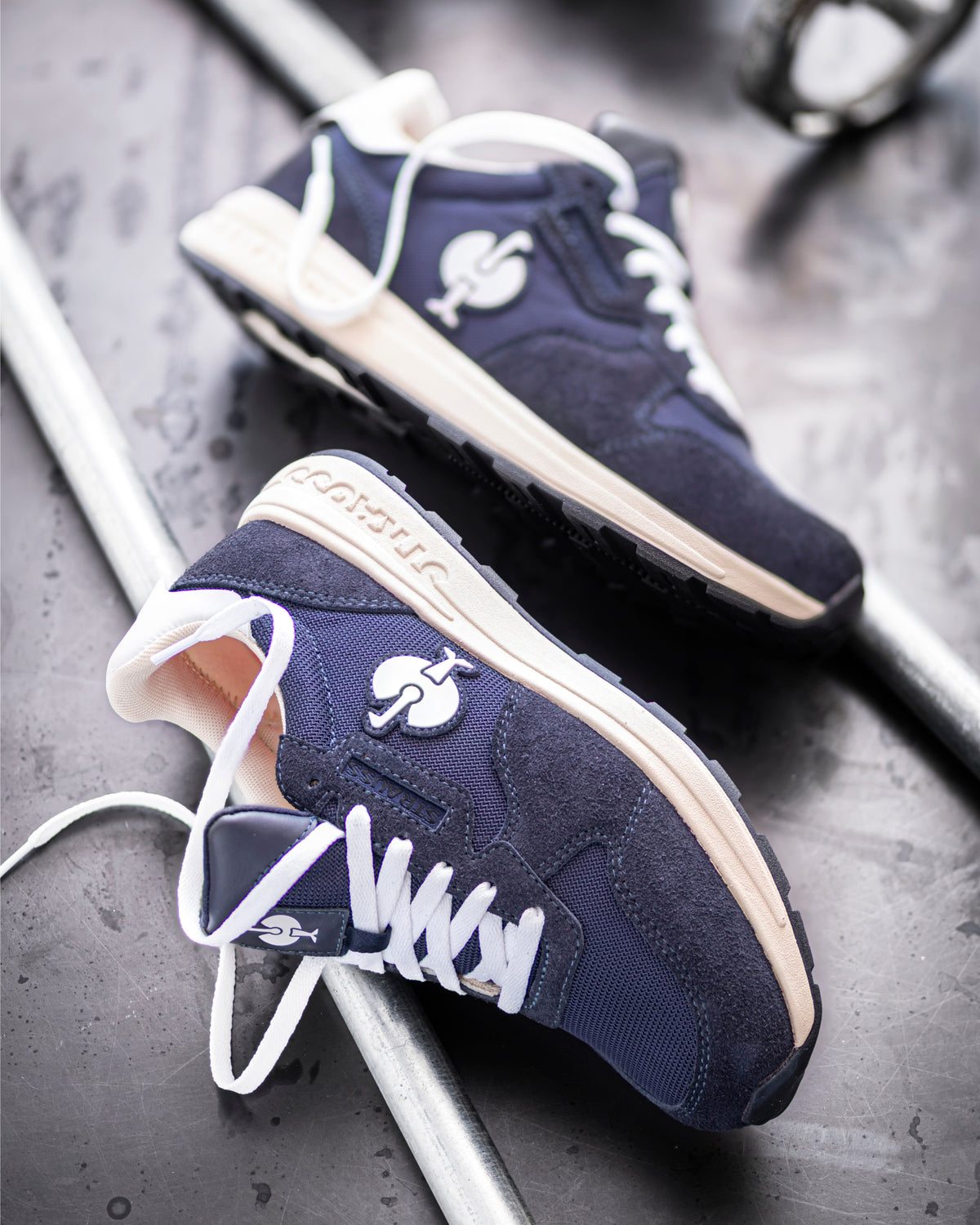 STRAUSS Canberra Steel Toe Work Shoe in Nero blue shown in use on the job