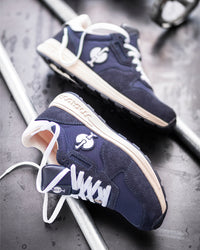 STRAUSS Canberra Steel Toe Work Shoe in Nero blue shown in use on the job