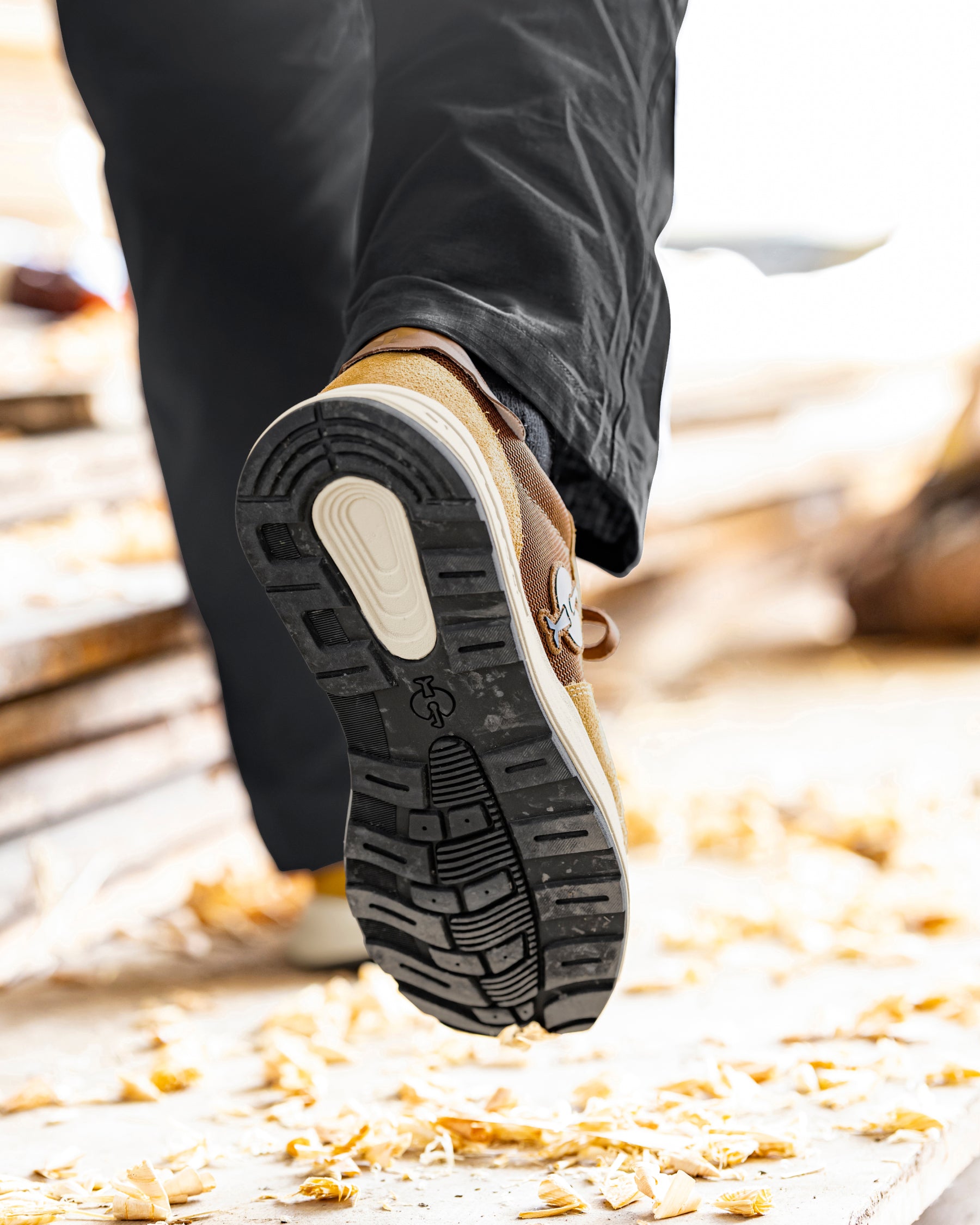 STRAUSS Canberra Steel Toe Work Shoe in Desert brown worn in an outdoor work setting