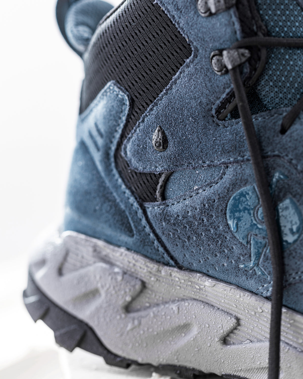 Close-up of the Turin 6-inch Aluminum Toe Work Boot outsole tread