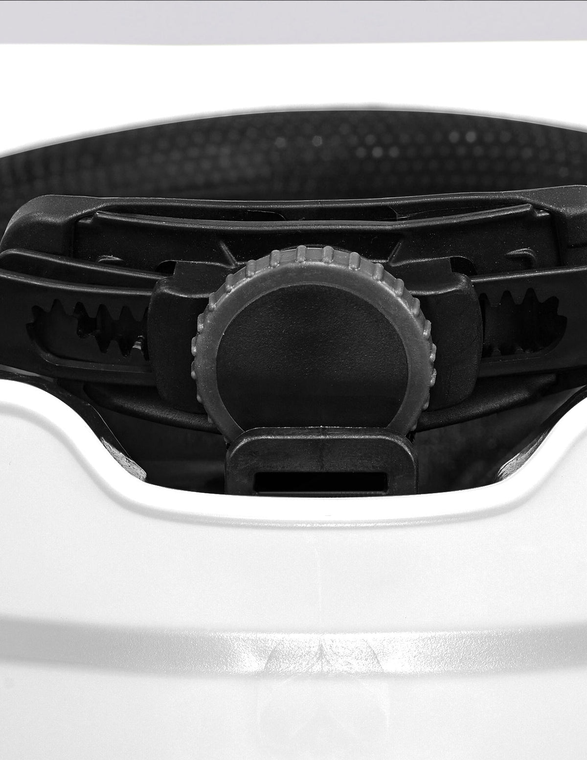 Close-up of the black adjustable knob and strap mechanism on the STRAUSS Baseball Style Hard Hat, showcasing the white helmet’s internal fitting system engineered to secure the wearer’s head and deliver dependable impact protection.