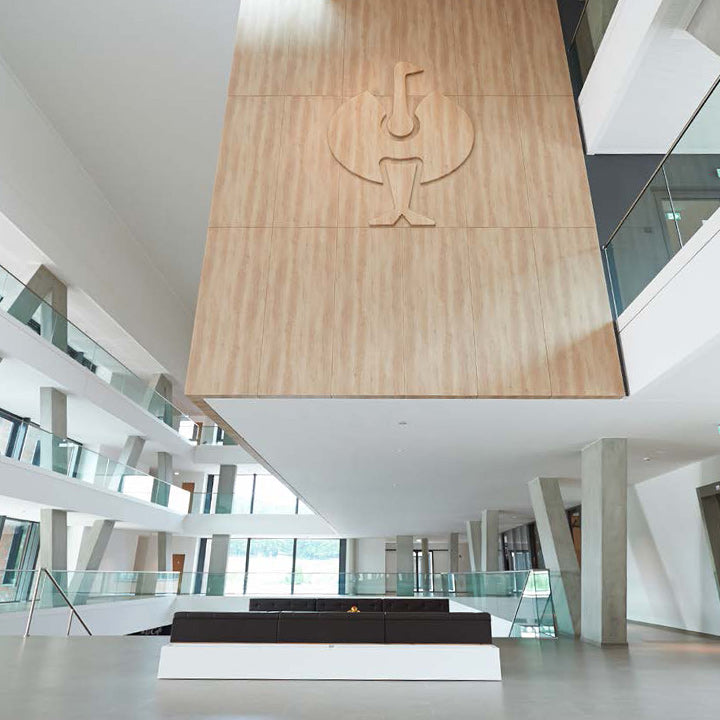 Strauss Headquarter 